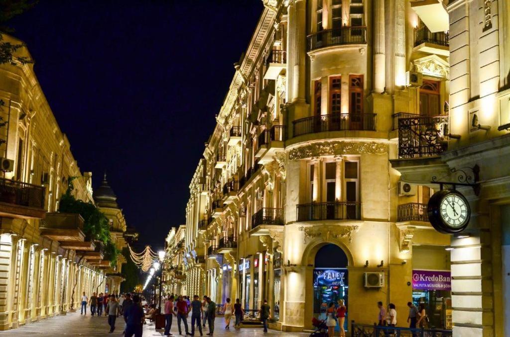 The Center Hotel Baku Eksteriør bilde