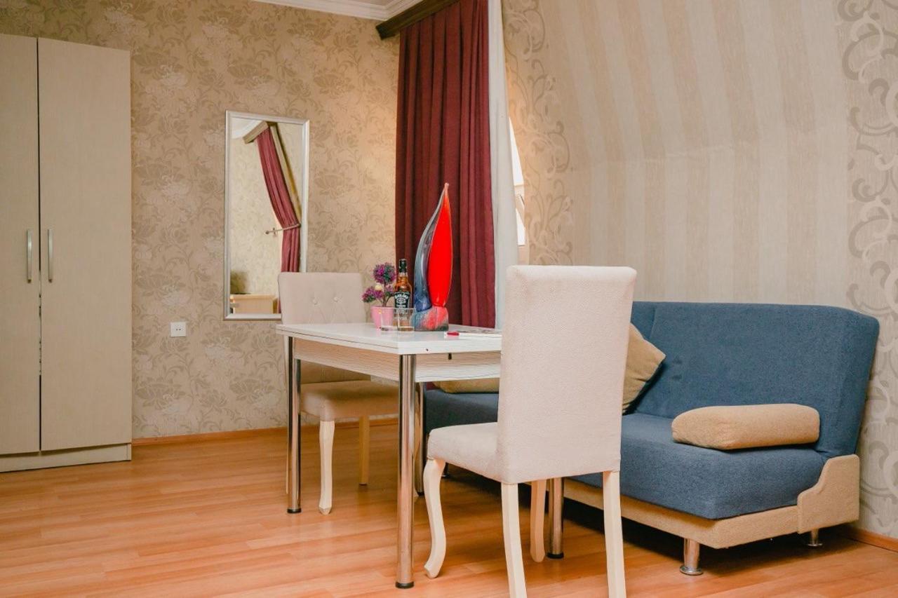 The Center Hotel Baku Eksteriør bilde
