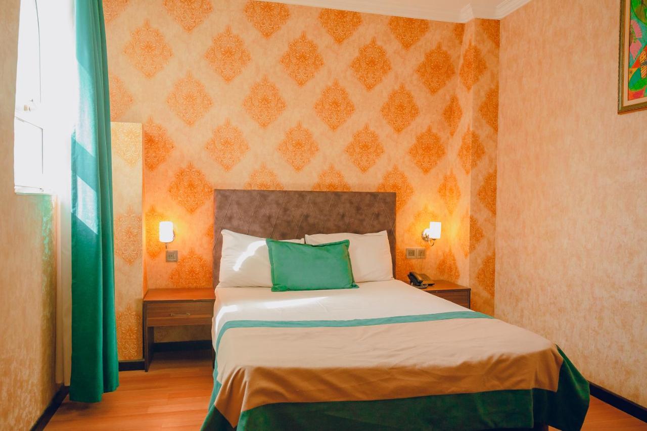 The Center Hotel Baku Eksteriør bilde